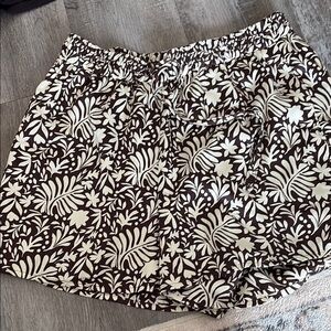 Express satin shorts size medium